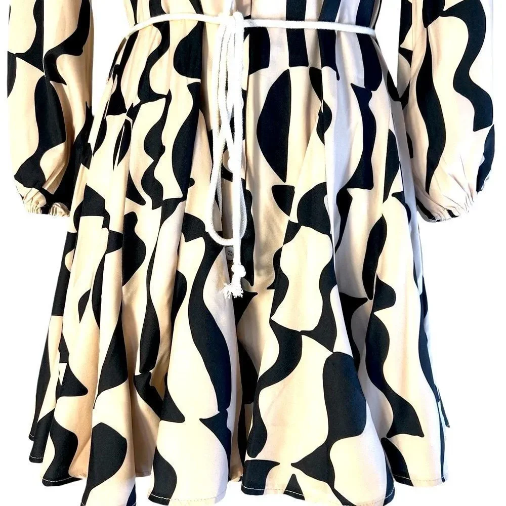 🌸Animal Print Fit & Flare Long Sleeve, Buttoned Down Belted Dress Size M (AA4) - Picture 7 of 13